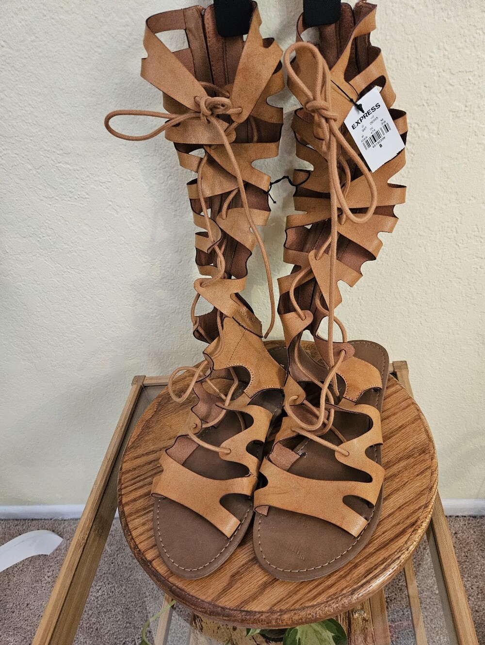Express Tan Lace-Up Cutout Gladiator Sandals Sz 8